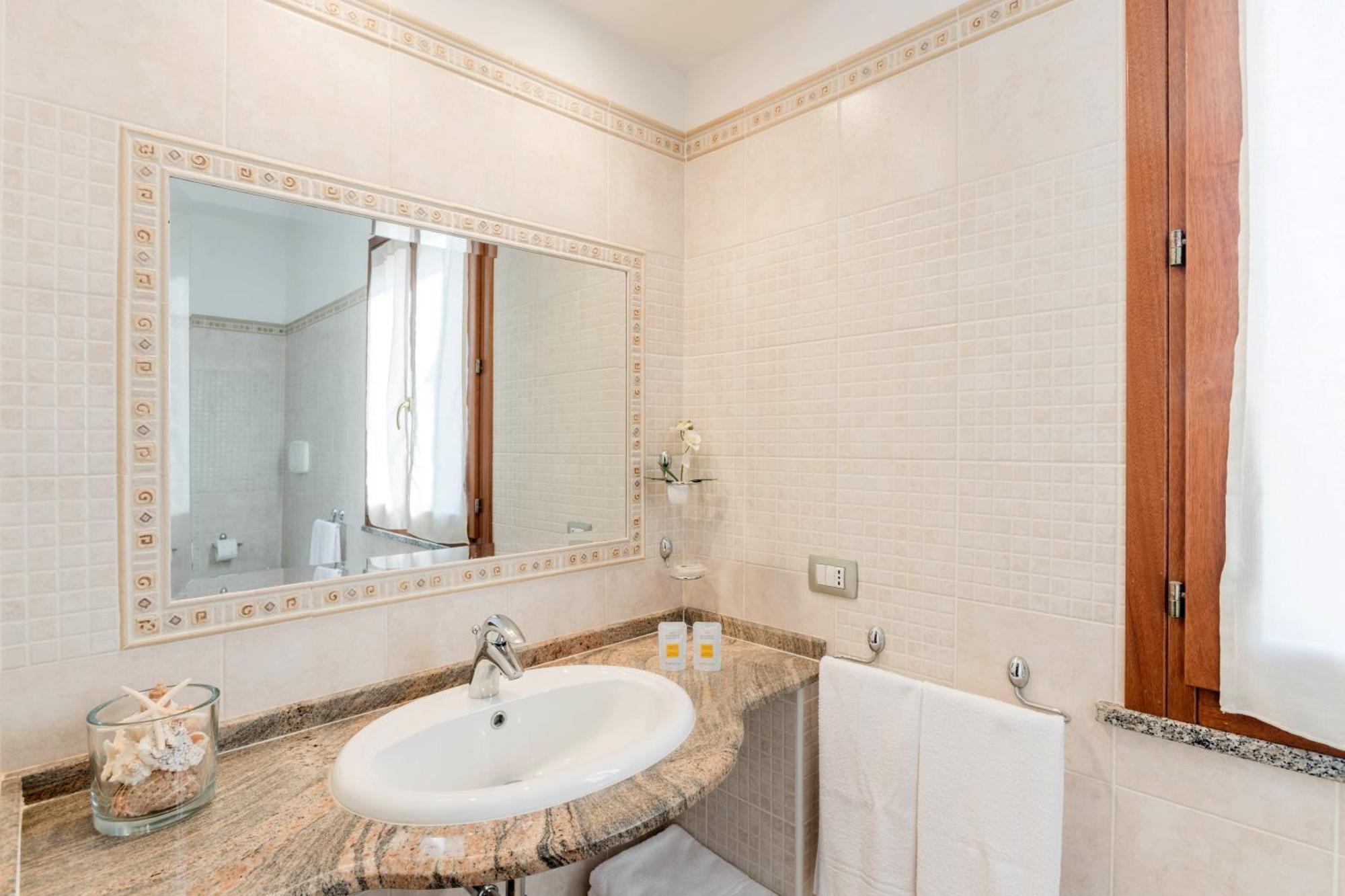 Sunway Luxury Apartments 2 アルゲーロ エクステリア 写真