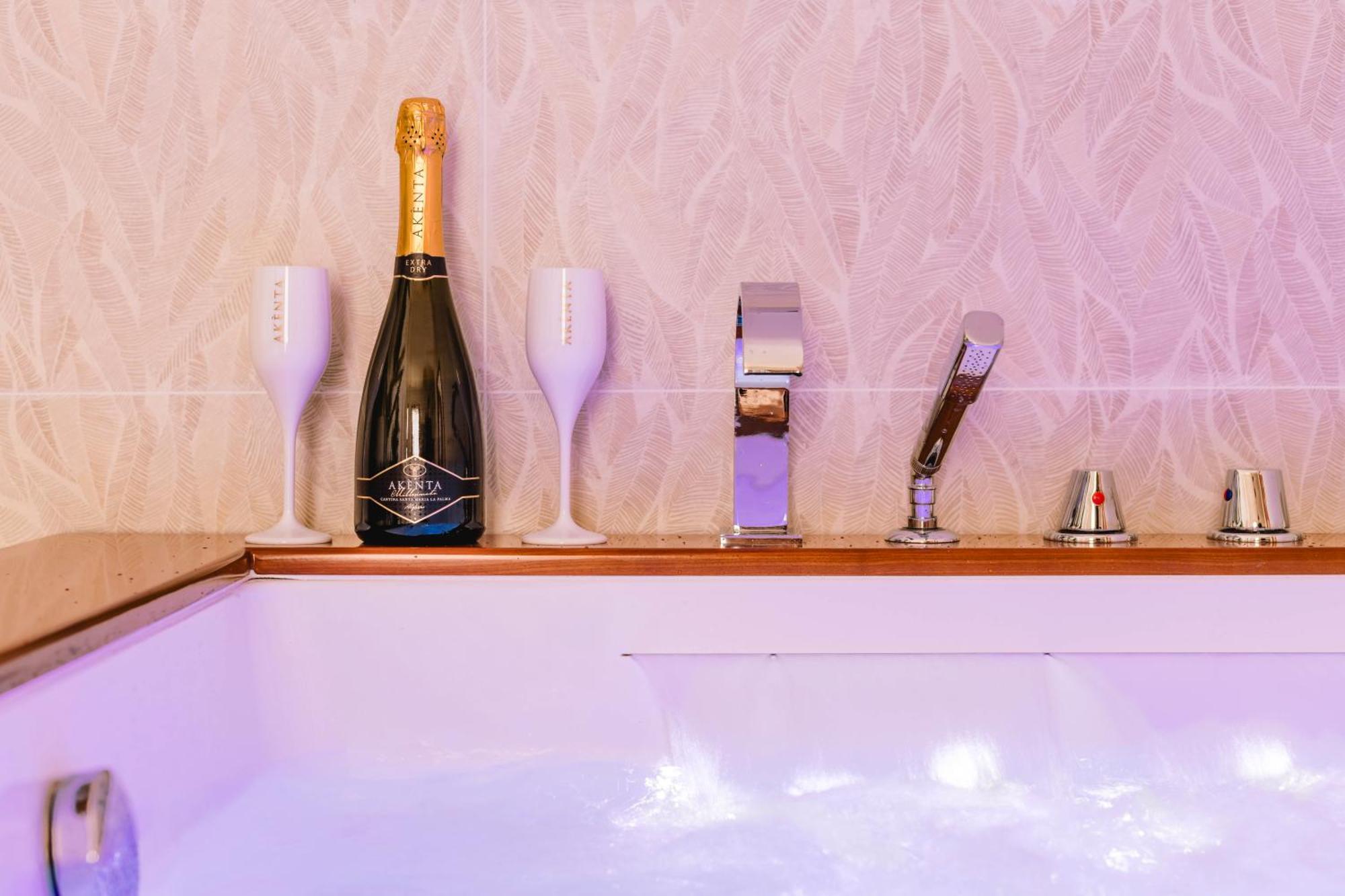 Sunway Luxury Apartments 2 アルゲーロ エクステリア 写真